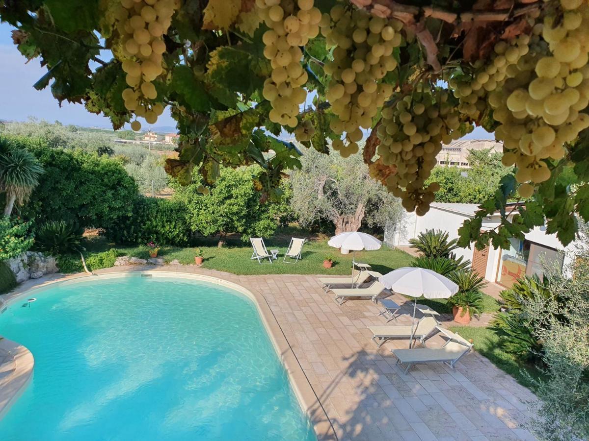 B&B Rosa Podere 28 Palagianello Екстер'єр фото